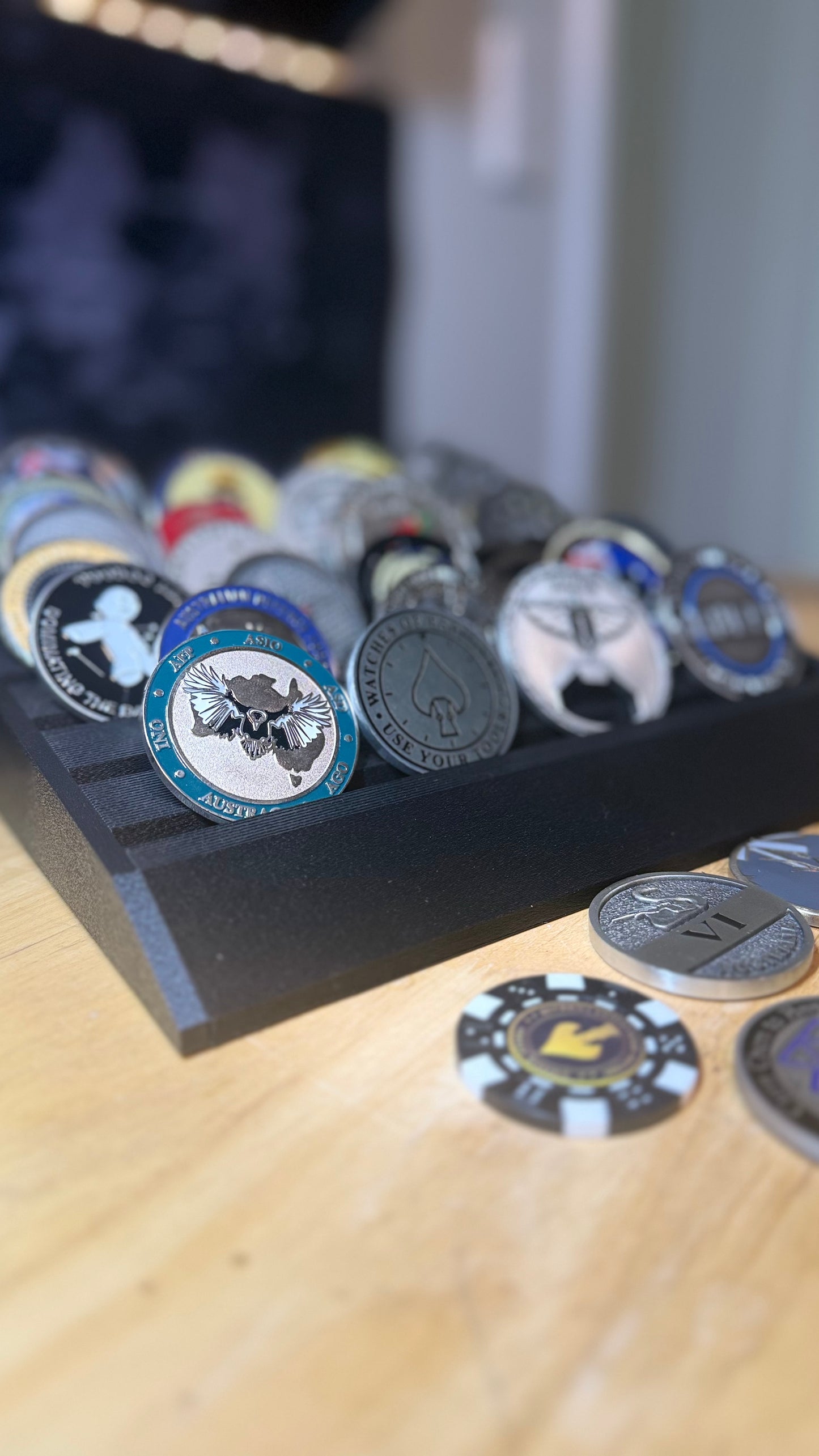 The Vanguard - Modular large challenge coin holder