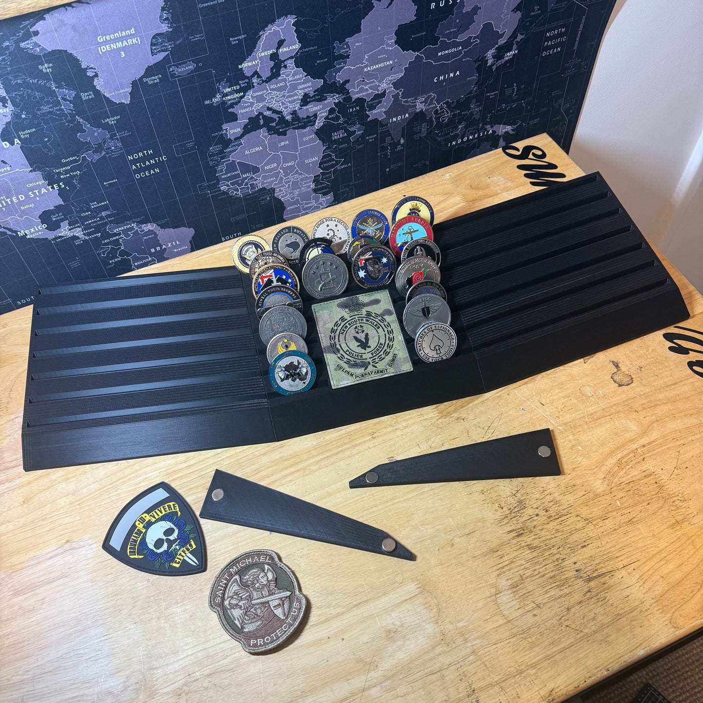 The Vanguard - Modular large challenge coin holder