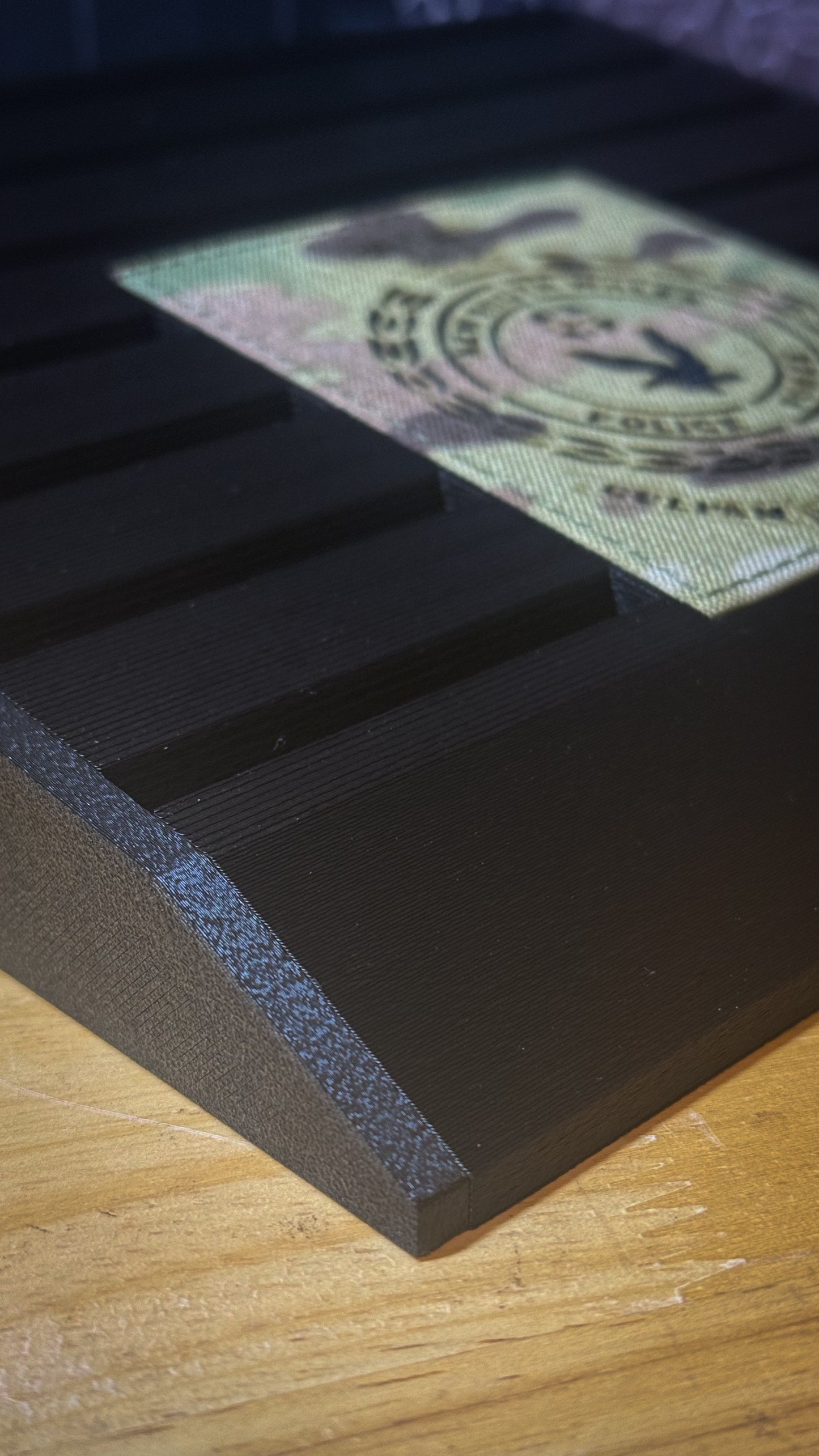 The Vanguard - Modular large challenge coin holder